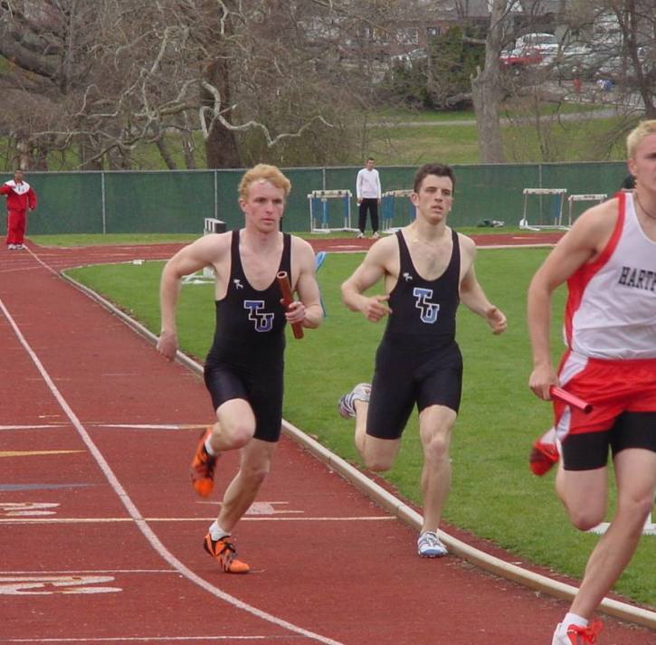 coen receives from tropea in the 4x400