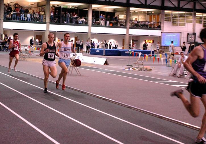 Matt Fortin anchors the DMR in the 1600 leg.