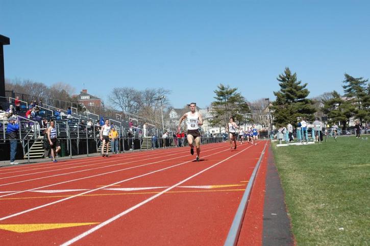 Matt Fortin finishes the 800