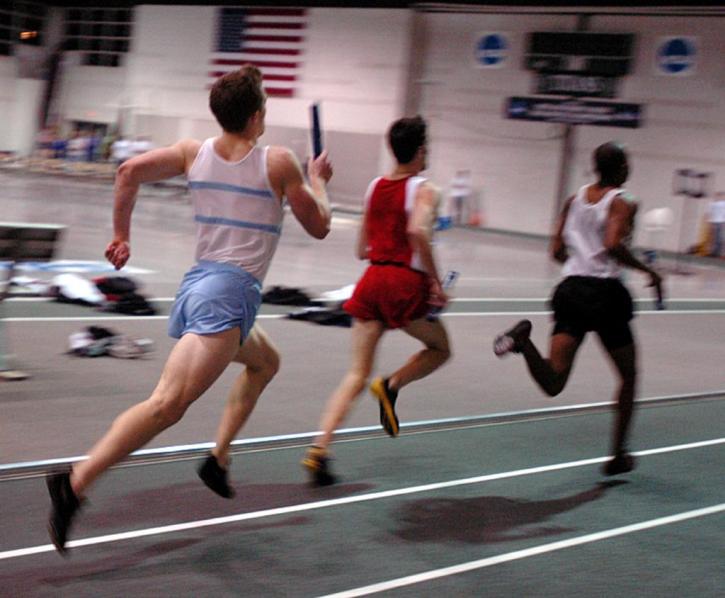 Trevor Williams runs a great 400 leg in the DMR.