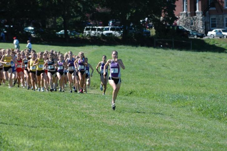 Shauneen Garrahan dominating 200 meters into the race