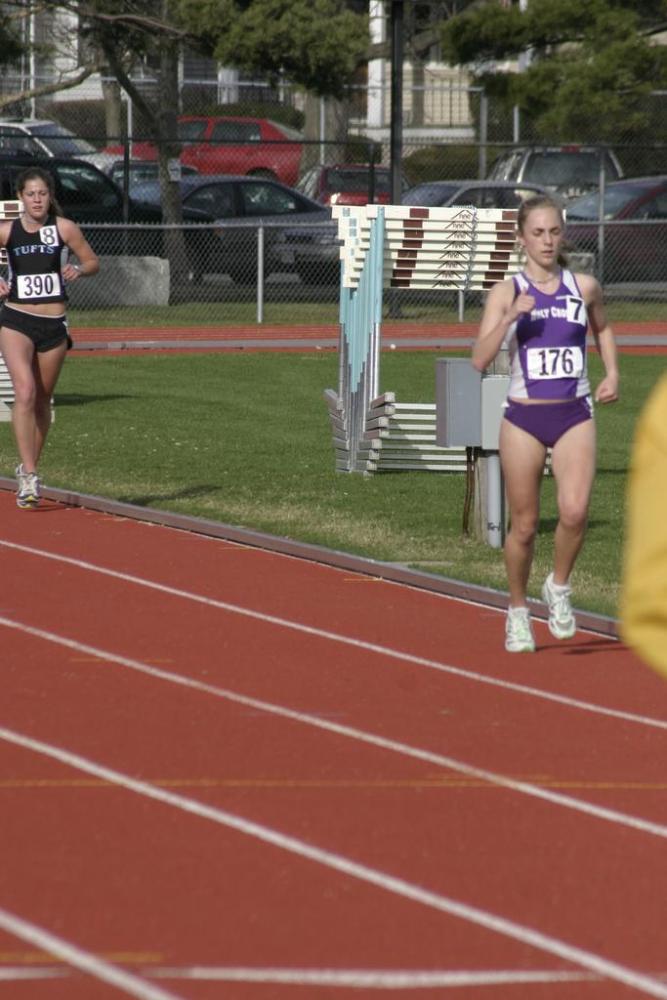 Raquel Morgan runs alone in the 10k.