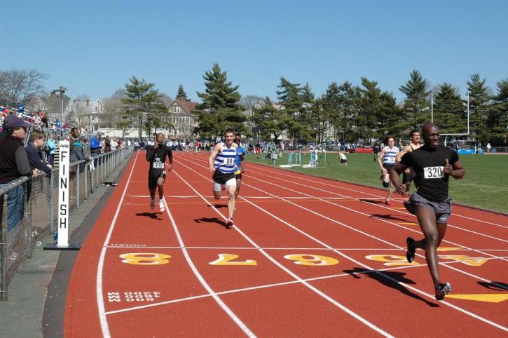 fred Jones drives to the finish