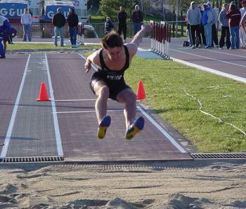 thompson landing in the triple jump