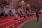 Men's 5k pack rounding the corner